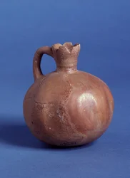 Kleine kruik in de vorm van een granaatappel, Jeruzalem